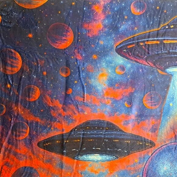 Alien Life Thick Plush Throw Blanket Spaceship UFO Ship Aliens Gift Encounter - Picture 4 of 8